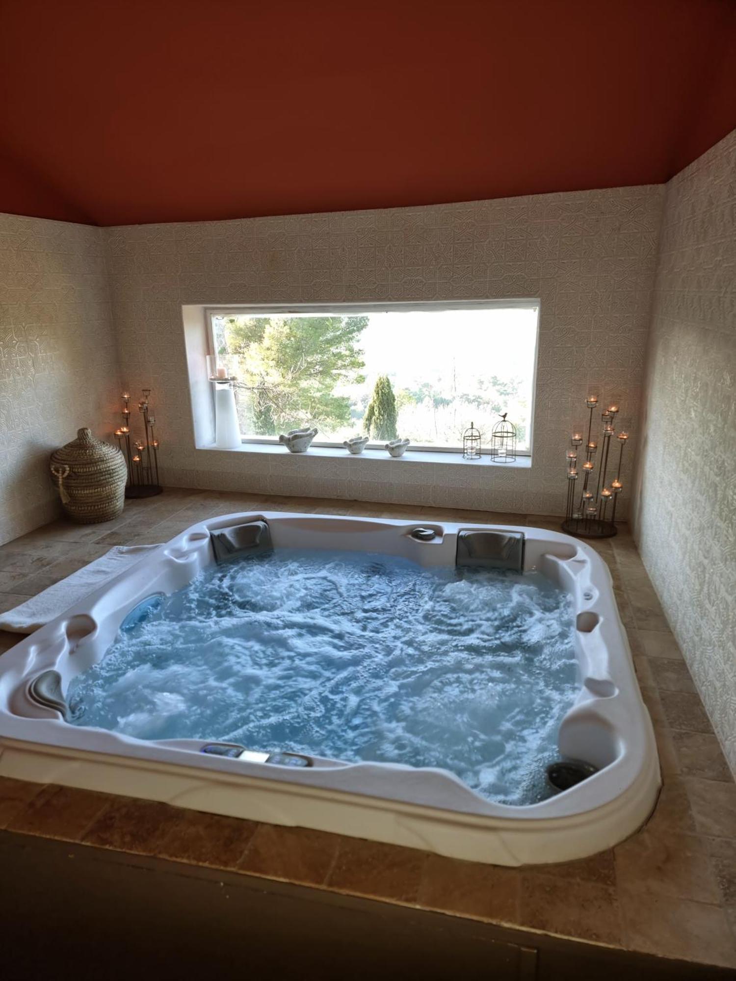 Pousterle De Sabran - Piscine & Hammam Διαμέρισμα Εξωτερικό φωτογραφία